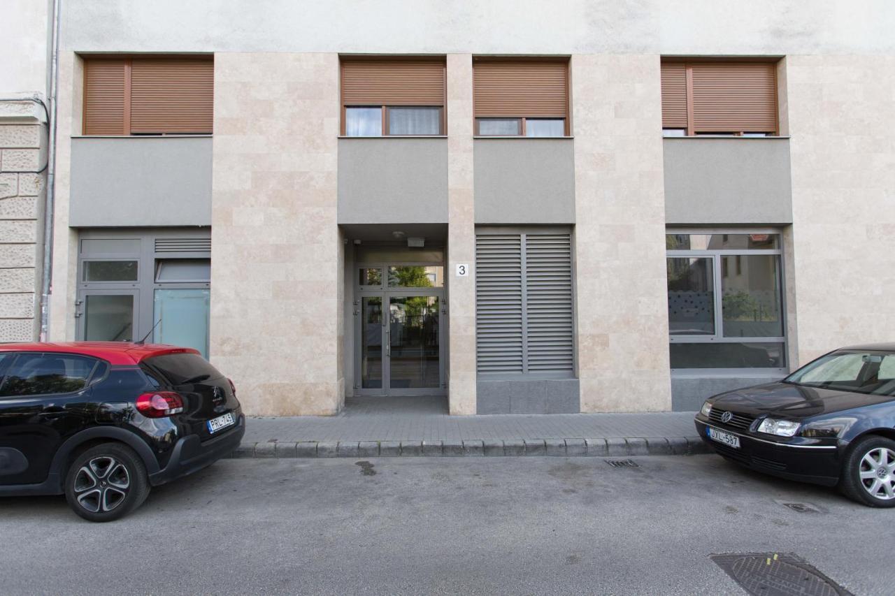 City Break Apartment - Private Garage, Ac, Balcony Budapest Exterior photo